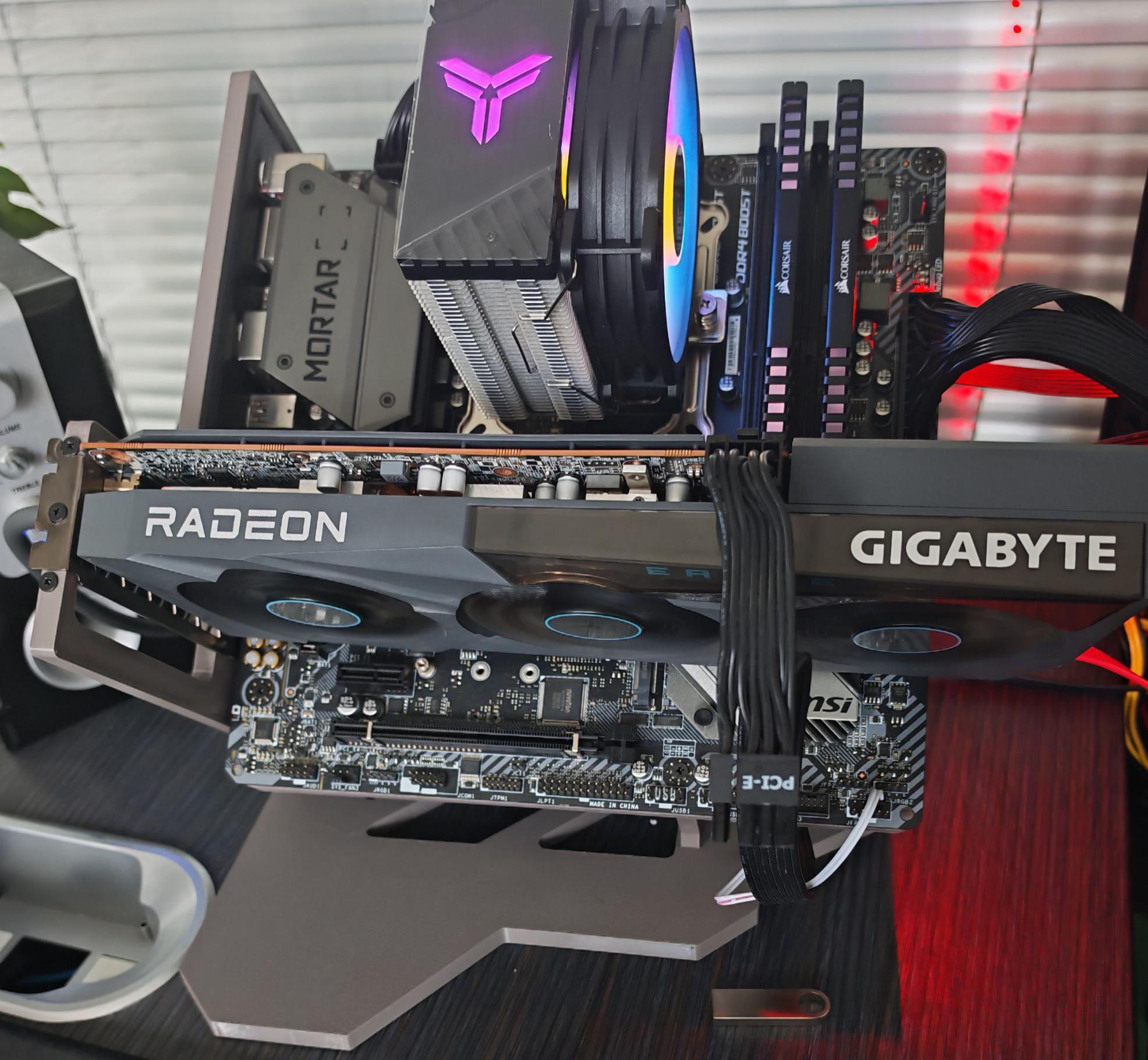 mATX ITX Tilted PC Case