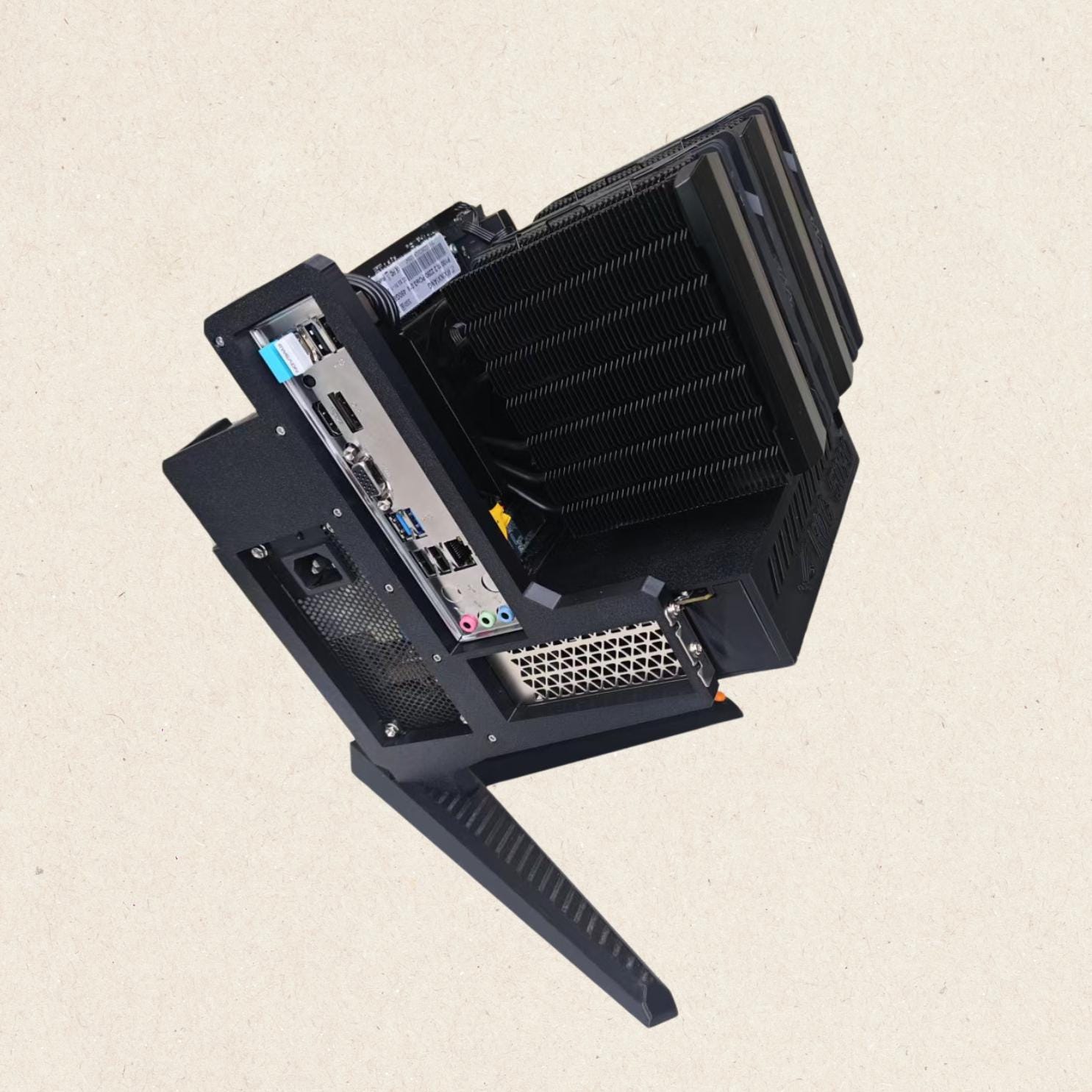 Tilted ITX Open Case