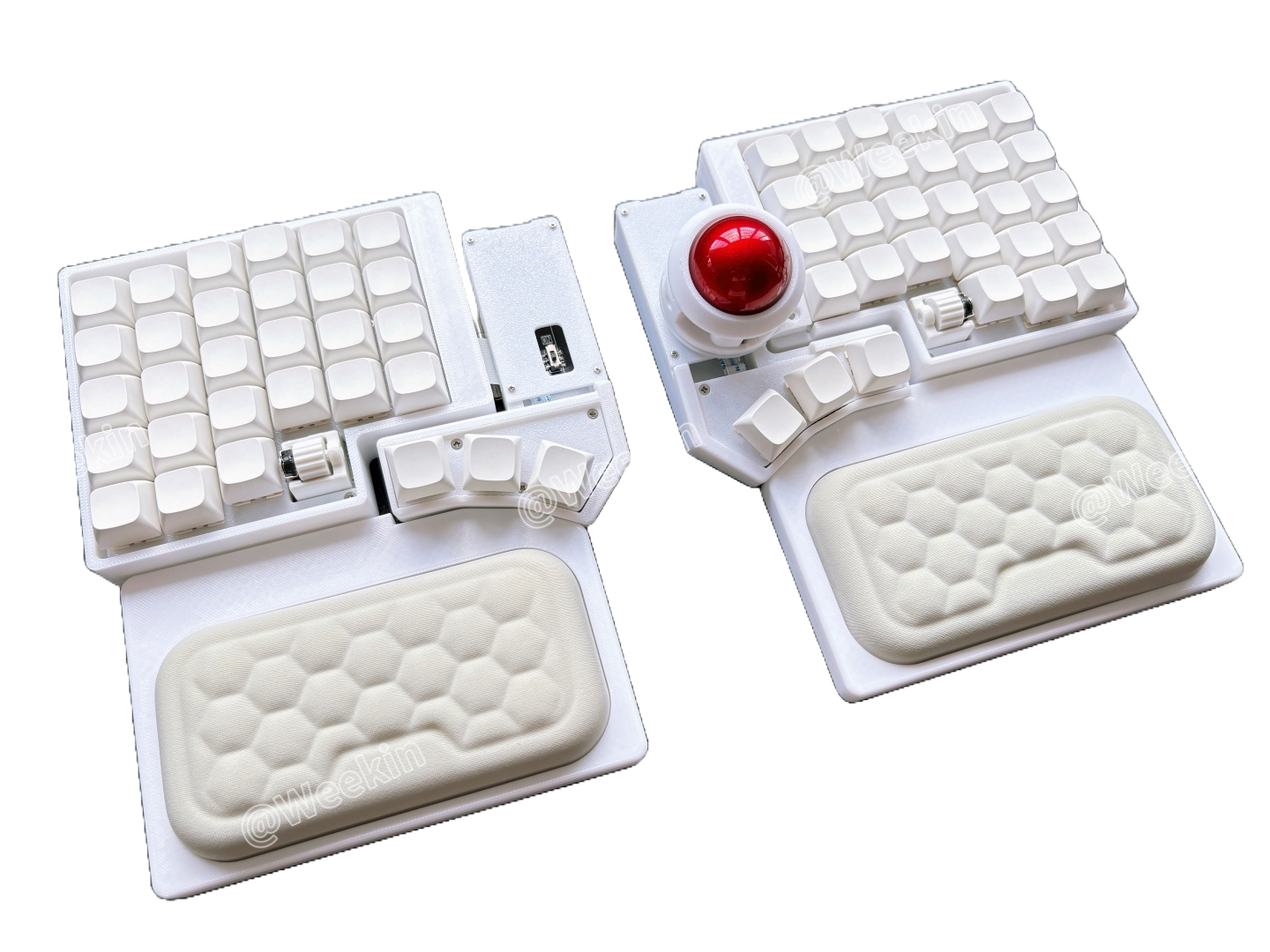 Trackball Keyboard with Adjustable Tenting