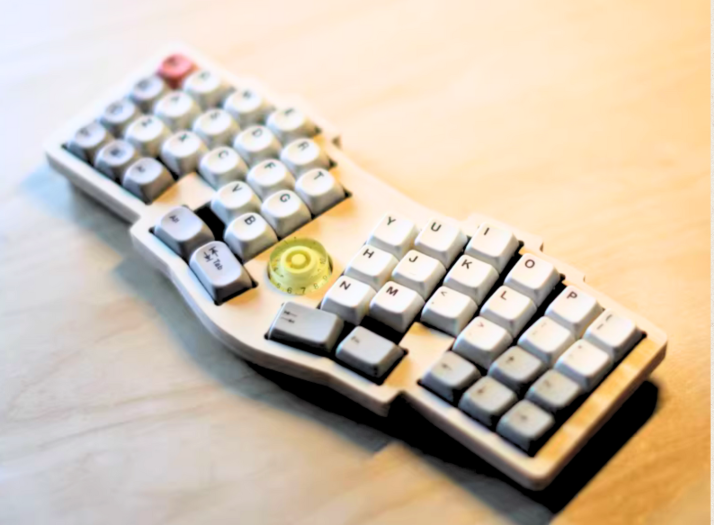 DeLast Original Wooden Keyboard, Just Released, Column-Staggered, Hot-Swap, QMK/VIAL Compatible, Mechanical, Ergonomic, DIY, Pre-built kit 


🧠 Ergonomics meets precision with the DeLast Keyboard, first released in Oct 2024, a handbuilt mechanical keyboard designed for comfort, efficiency, and customization.  The wooden design has made it eco-friendly and sustainable.

The DeLast, made with high-quality water-proof Marine Plywood on top of the case, is a slim, compact, column-staggered split ergonomic keeb