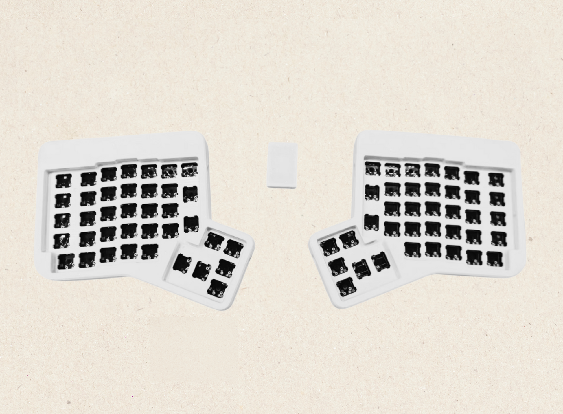 • 2.4G Wireless Split Design – Truly cable-free between keyboard halves
• Hot-Swappable PCB – Easily swap mechanical switches, no soldering needed
• VIA & Vial Compatible – Fully programmable layout with advanced Vial support
• 3D Printed Case – Default PLA; custom materials available upon request
• No RGB / No Backlight – Power-saving minimalist build
• Power-Efficient Batteries – Dual 1200mAh batteries; lasts for months per charge

⚙️ Vial Features: Full QMK settings support N-key rollover anti-ghosting
 