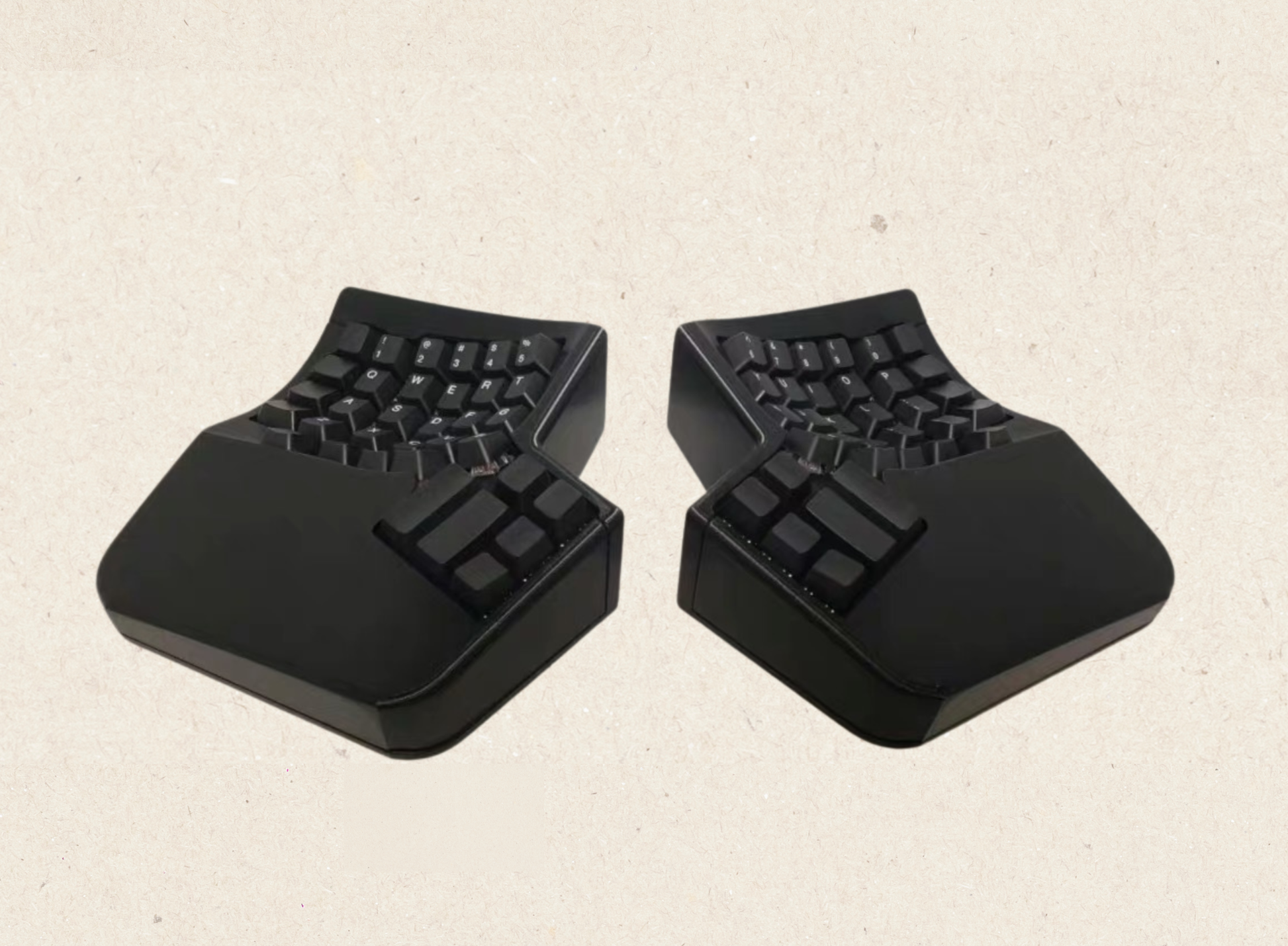 🔧 Key Features:
• 2.4G Wireless Split Design – Truly wireless, no cables between halves
• Hot-Swappable PCBs – Easily install or swap mechanical switches (no soldering)
• Vial Programmable – Fully open Vial support for powerful customization
• Made-to-Order – Production starts after order
• FDM 3D Printed Shell – PLA by default; slight print texture and imperfections are normal

⚙️ Vial Features (Fully Enabled):
• 10 layers
• 32 Macros, 32 Tap Dance keys, 32 Combos, 32 Key Overrides
• Full QMK settings sup