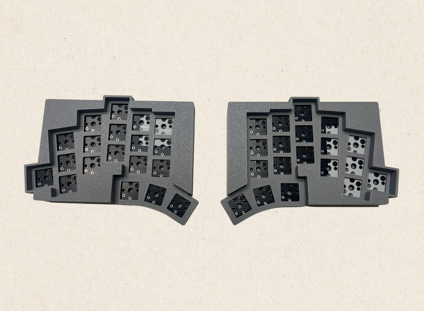 Description: Totem is a 38-key low-profile split keyboard, available in wireless/Bluetooth (default). Wired edition is available upon request and please message the store to specify. 

Level up your desk setup with the Totem Split Keyboard – a sleek, low-profile wired keyboard designed for comfort, performance, and style.

【Hot Swap/Wled】Hot Swap PCB
【RGB】No RGB
【Key-Change】ZMK 
【Switch】Support Choc V1 Switch
【Battery】150mah Battery
【Packing List】TOTEM Split Keyboard Kit*1; Keyboard storage bag*1; foot pad*