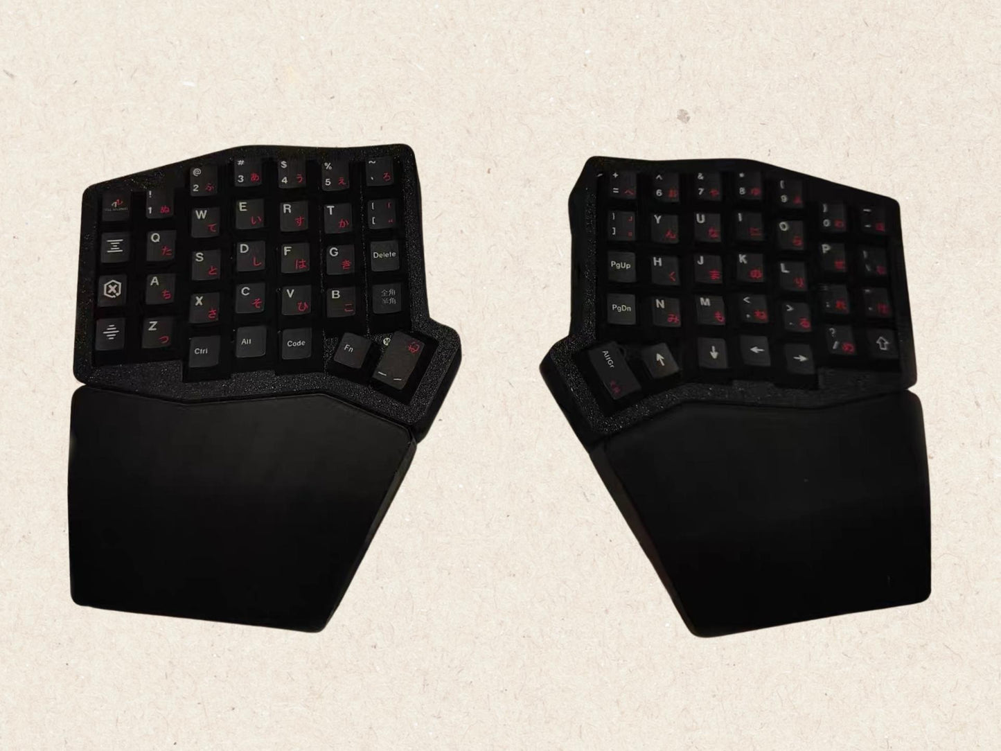 Split Keyboard DIY Kit with Magnetic Wrist Rests