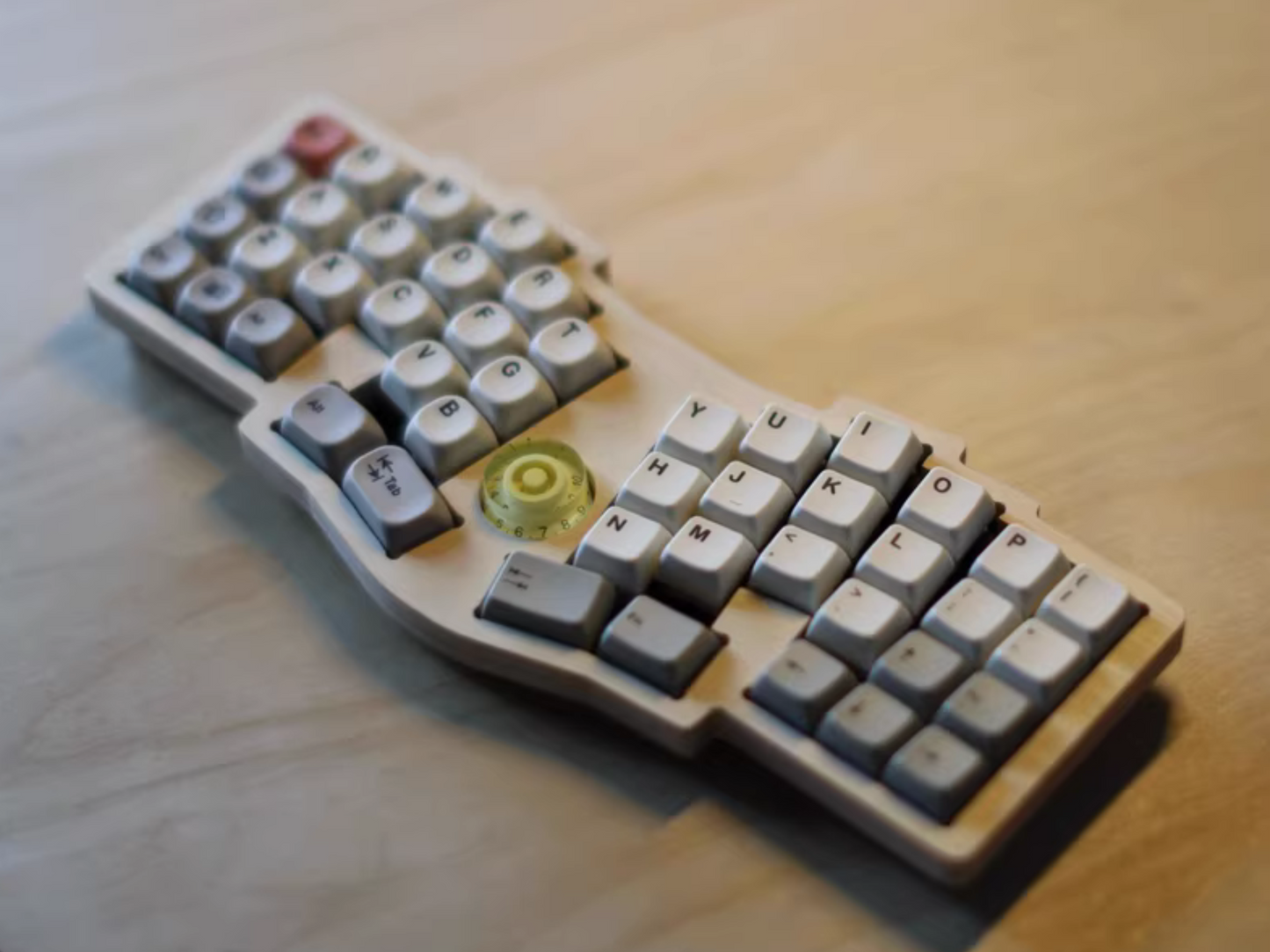 DeLast Wooden Keyboard