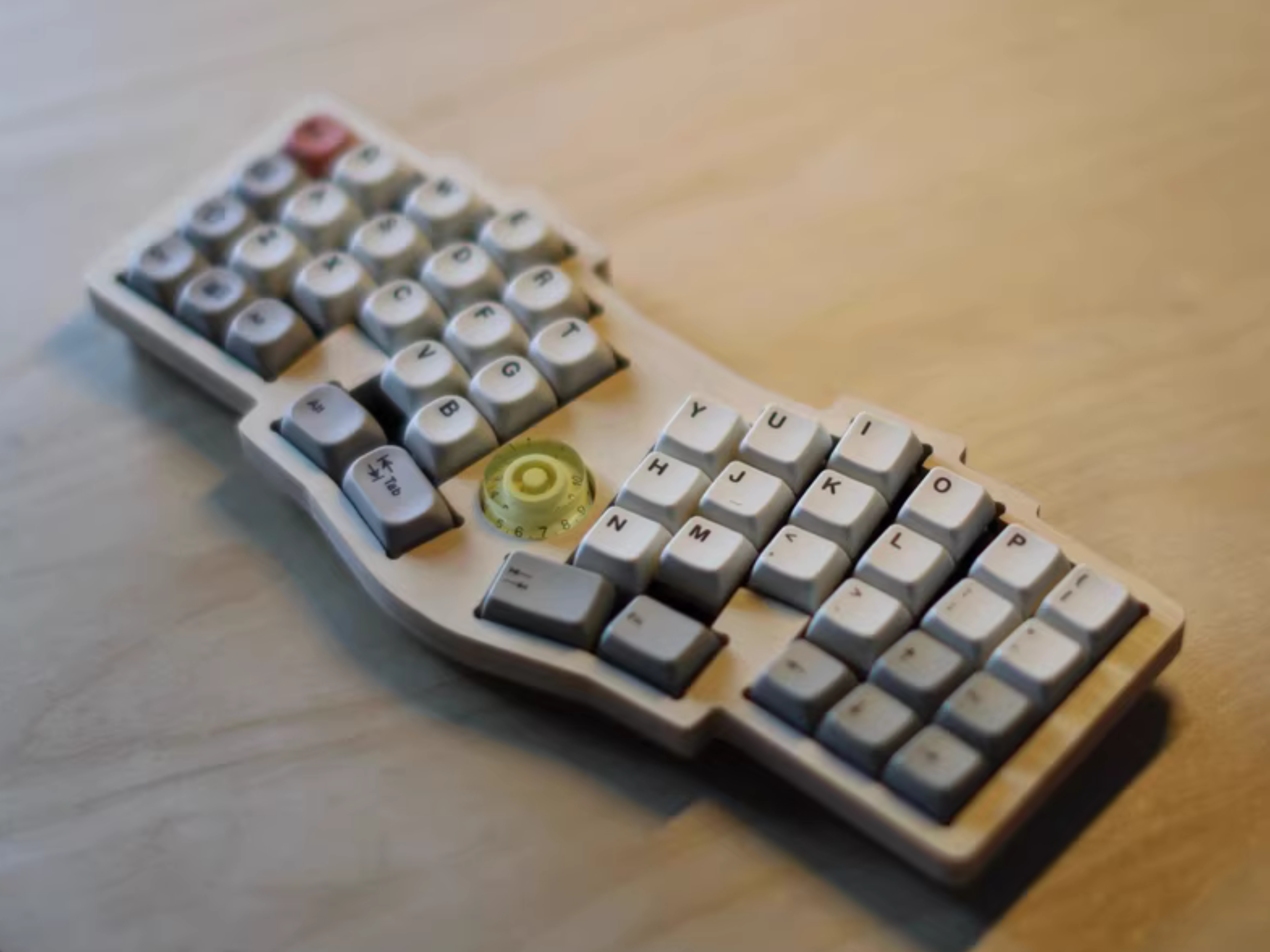 DeLast Wooden Keyboard