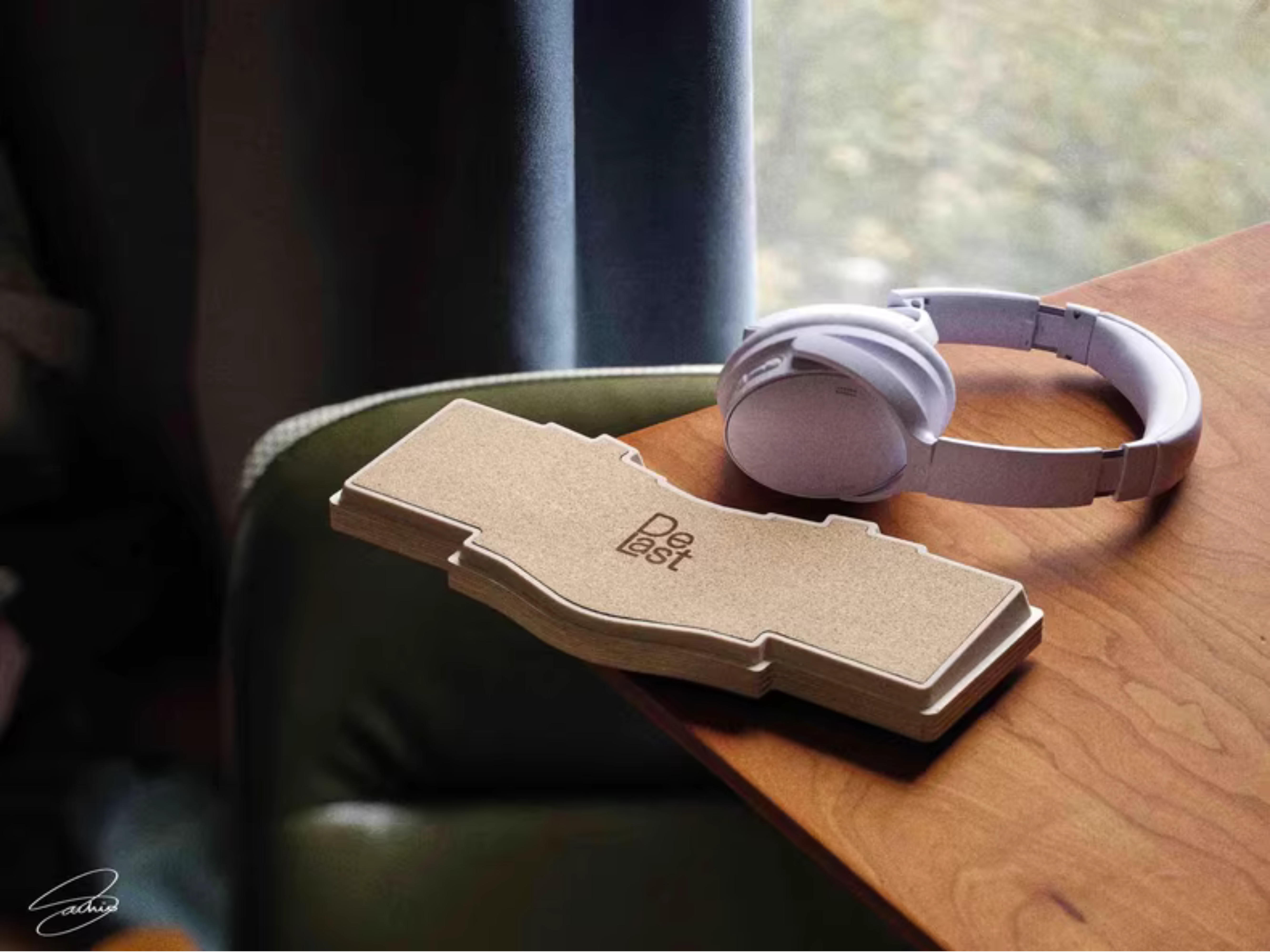 DeLast Wooden Keyboard